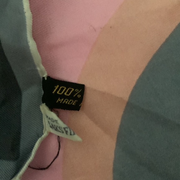 Saks Fifth Avenue 💯 SILK scarf - Picture 5 of 7